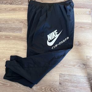 Nike Women's International Pants Black XL Extra Large 831687-010